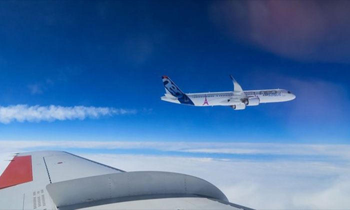 航空機排出における希薄燃焼エンジンの実際の効果