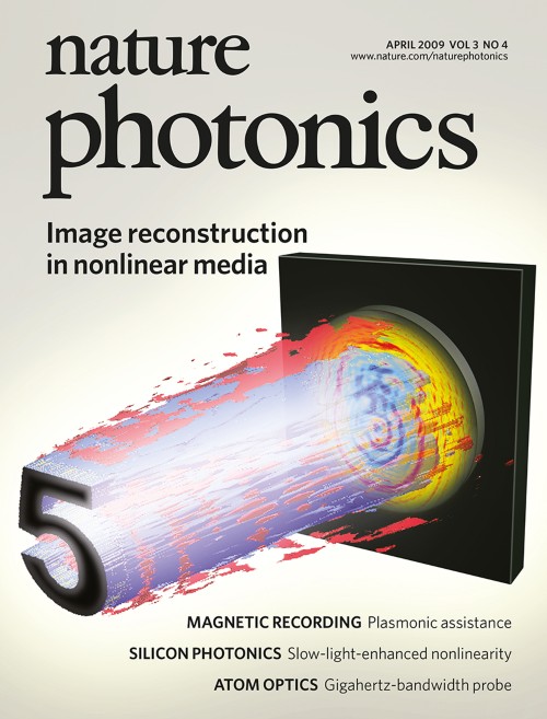 Nature Photonics目次の表紙