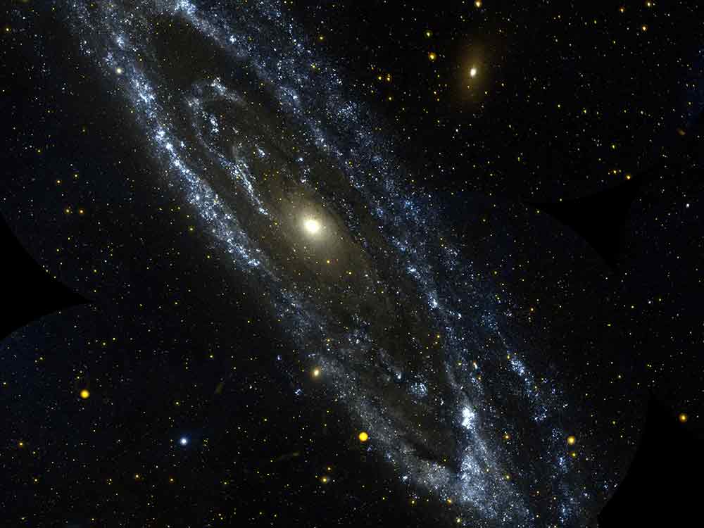 反復新星M31N 2008-12aが存在するアンドロメダ銀河（メシエ31）。