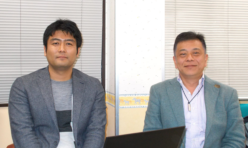 鹿子木先生(左)と開先生(右)