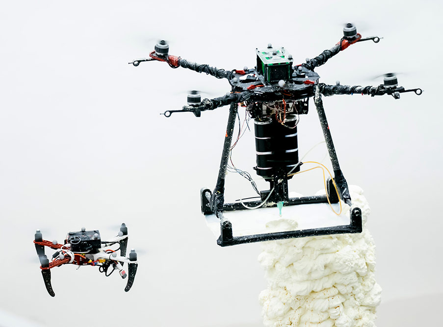 建築ドローン：ハチに着想を得た飛行ロボットを用いた3D建築