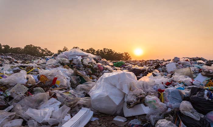 廃棄物処理場からのメタン排出量の大きな不確かさ