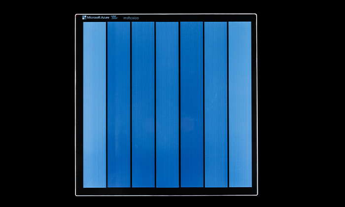 ガラスへのレーザー書き込みによる高密度アーカイブメモリー