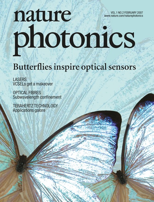 Nature Photonics目次の表紙