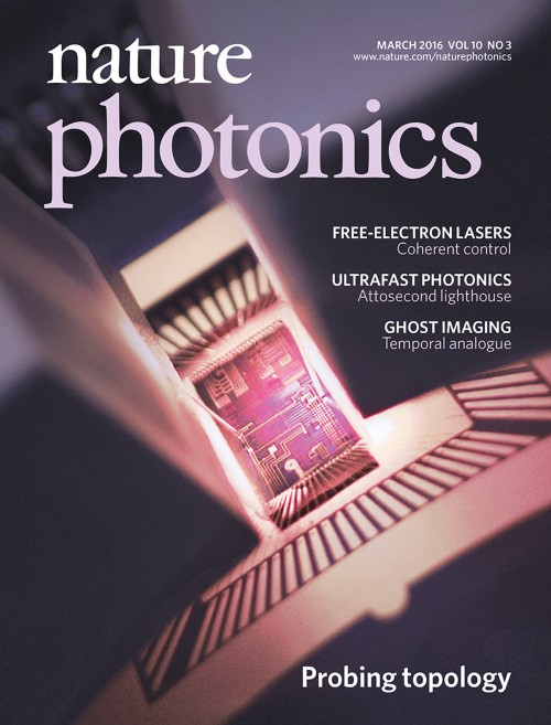 Nature Photonics目次の表紙