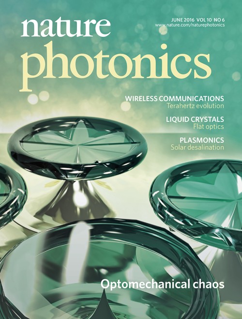 Nature Photonics目次の表紙