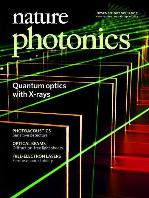 Nature Photonics目次の表紙