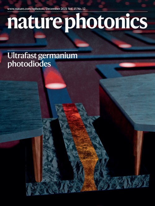 Nature Photonics目次の表紙