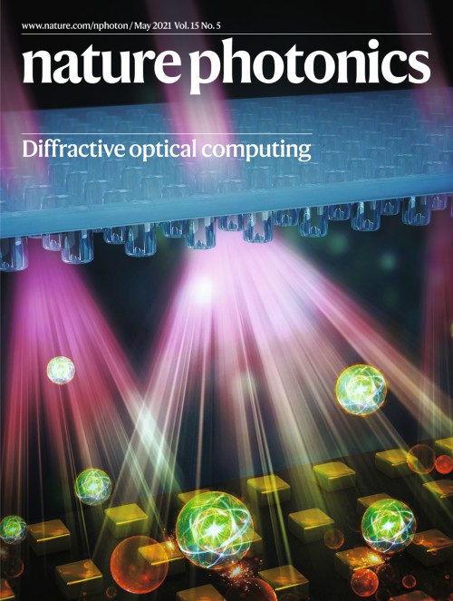 Nature Photonics目次の表紙