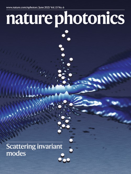 Nature Photonics目次の表紙