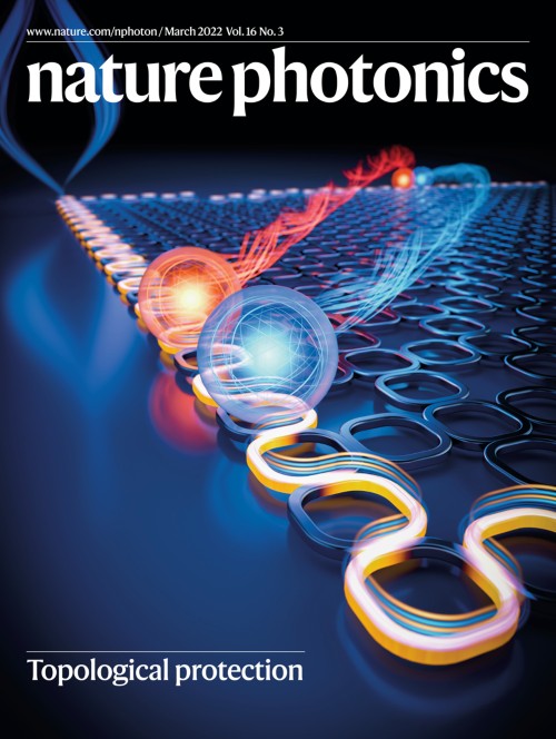 Nature Photonics目次の表紙