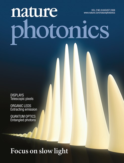 Nature Photonics目次の表紙