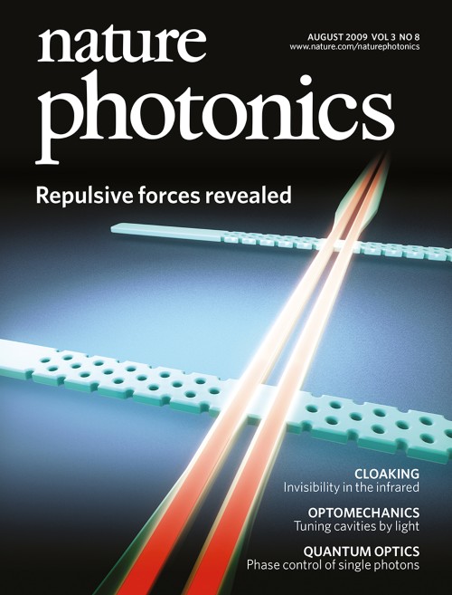 Nature Photonics目次の表紙