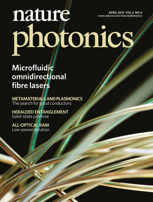 Nature Photonics目次の表紙