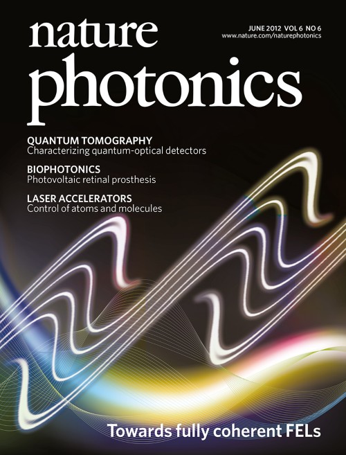 Nature Photonics目次の表紙