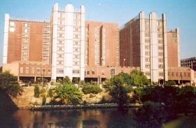 
Kasr El Aini is the teaching hospital of Cairo University and one of the biggest hospitals in Egypt.
