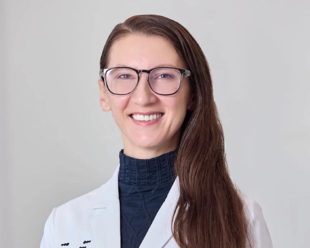 إريونا هيسولي، التي شاركت في تأسيس شركة «مانهاتن جينومكس»، سبق لها العمل في شركة «ماموث بيوساينسز» Mammoth Biosciences، المتخصصة في إعادة إحياء الأنواع المنقرضة. حقوق الصورة: Caitlyn Gaurano