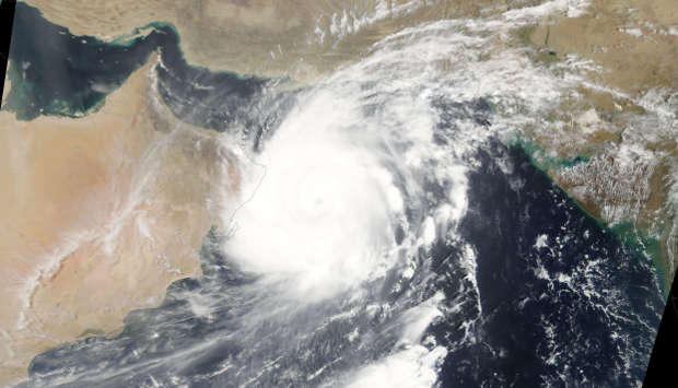 Climate change turns up the heat on tropical cyclone formation - News ...