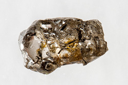 水を含むリングウッダイトが発見されたダイヤモンドサンプルJUc29。