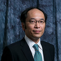 青木 芳隆氏